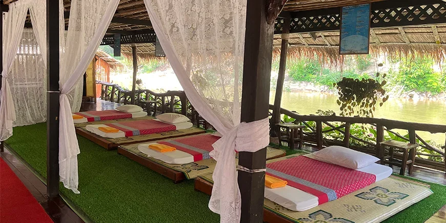 Hierontapaikka Thaimaassa